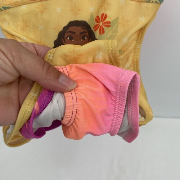 Disney Store Moana Swimsuit One Piece Cutout sides approximately size 6/6x - Picture 11 of 11